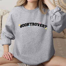 Cargar imagen en el visor de la galería, Booktrovert Sudadera