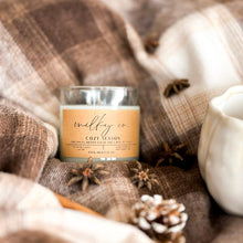Cargar imagen en el visor de la galería, Cozy Season Vela Aromática