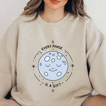 Cargar imagen en el visor de la galería, Every phase is a gift Sudadera