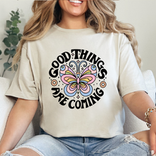 Cargar imagen en el visor de la galería, Good things are coming Playera
