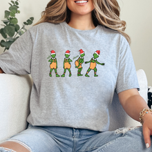 Cargar imagen en el visor de la galería, Grinchmas Playera