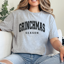 Cargar imagen en el visor de la galería, Grinchmas Season Playera
