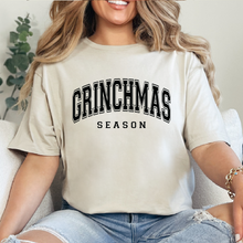 Cargar imagen en el visor de la galería, Grinchmas Season Playera