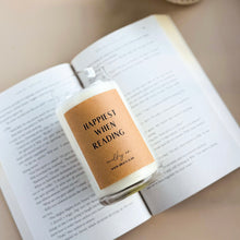 Cargar imagen en el visor de la galería, Happiest when reading Vela Aromática