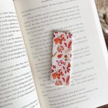 Cargar imagen en el visor de la galería, Fall Weather - Separador de Libros / Bookmark