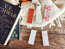Cargar imagen en el visor de la galería, Fall vibes - Separador de Libros / Bookmark