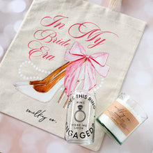 Cargar imagen en el visor de la galería, Bride Gift Box