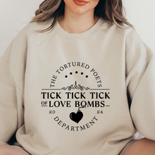 Cargar imagen en el visor de la galería, Love Bomb Taylor Sudadera