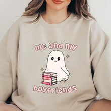 Cargar imagen en el visor de la galería, Me and my book boyfriends Sudadera