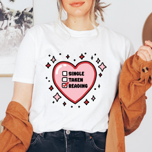 Cargar imagen en el visor de la galería, Single, Taken Reading Playera