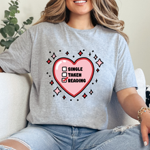Cargar imagen en el visor de la galería, Single, Taken Reading Playera
