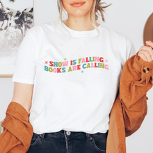 Cargar imagen en el visor de la galería, Snow is falling Playera