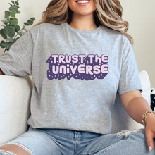 Cargar imagen en el visor de la galería, Trust the universe Playera