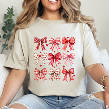 Cargar imagen en el visor de la galería, Valentine Bows Playera