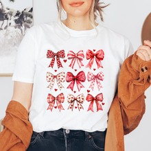 Cargar imagen en el visor de la galería, Valentine Bows Playera