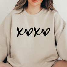 Cargar imagen en el visor de la galería, XOXO Sudadera