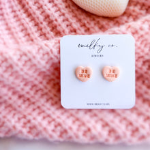 Cargar imagen en el visor de la galería, Pack de Tres Conversation Heart Aretes