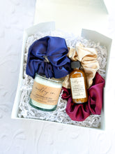 Cargar imagen en el visor de la galería, Classic Gift Box