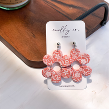 Cargar imagen en el visor de la galería, Doble Flor Aretes