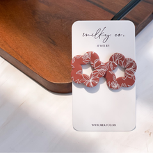 Cargar imagen en el visor de la galería, Flower Donut Aretes