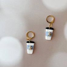 Cargar imagen en el visor de la galería, Gingerbead Latte Aretes