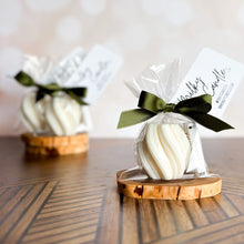 Cargar imagen en el visor de la galería, Milky Co. Regalo Baby Shower evento despedida Vela aromática escultural mayoreo