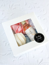 Cargar imagen en el visor de la galería, Maru Gift Box