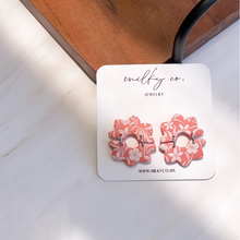 Cargar imagen en el visor de la galería, Pointed Double Flower Aretes