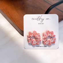 Cargar imagen en el visor de la galería, Pointed Double Flower Aretes