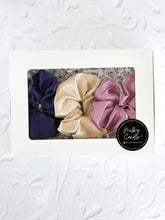 Cargar imagen en el visor de la galería, Scrunchies Gift Box