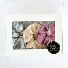 Cargar imagen en el visor de la galería, Scrunchies Gift Box
