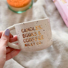 Cargar imagen en el visor de la galería, Taza Milky Co.