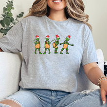 Cargar imagen en el visor de la galería, Grinchmas Playera
