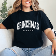 Cargar imagen en el visor de la galería, Grinchmas Season Playera
