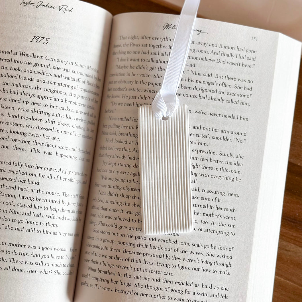 Ribbed White - Separador de Libros / Bookmark