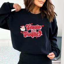 Cargar imagen en el visor de la galería, Santa is a swiftie RED Sudadera
