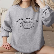 Cargar imagen en el visor de la galería, Tis the damn season Football Sudadera

