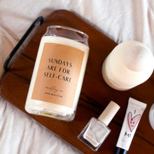 Cargar imagen en el visor de la galería, Sundays are for self-care Vela Aromática
