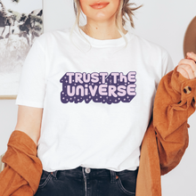 Cargar imagen en el visor de la galería, Trust the universe Playera
