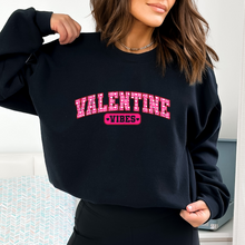 Cargar imagen en el visor de la galería, Valentine Vibes Sudadera
